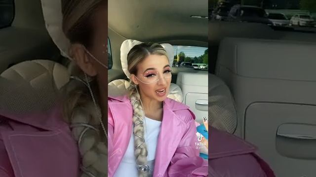 Аня Покров С БЛЁСТКАМИ НА ЛИЦЕ смотреть онлайн