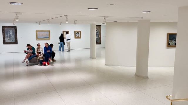 A Visit To the Solomon R. Guggenheim Museum in New York City смотреть онлайн