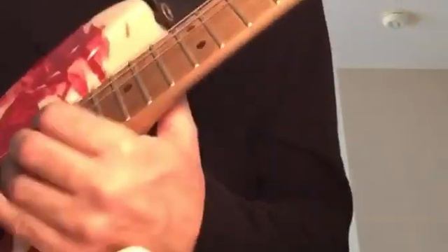 Chris IMPELLITTERI practicing his solo for the song Lost in the Rain смотреть онлайн