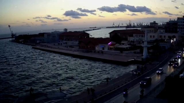 Мужчина, приходящий в ваш дом без заботы, это не ваш мужчина смотреть онлайн