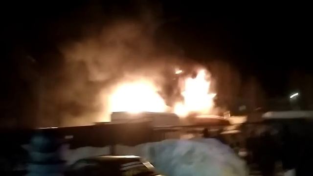 Горит рынок смотреть онлайн