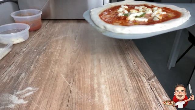 Effeuno p134h + Biscotto Saputo | Pizza Margherita | Giovanni’s Küche смотреть онлайн