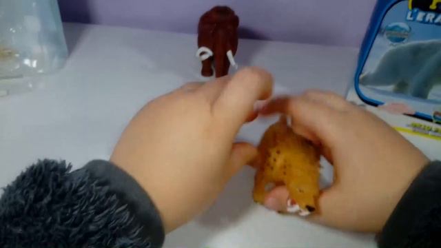 ANIMALPEDIA L'ERA POLARE | ANIMALI POLARI | UNBOXING EDICOLA CHIMPANZEE