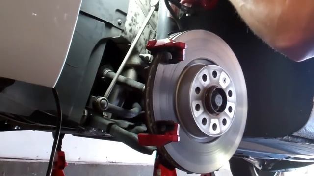 2011 VW GTI: Ep. 46: Changing Front Brake Pads смотреть онлайн