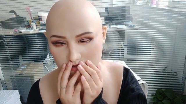 Apply Realistic Female Mask Silicone смотреть онлайн