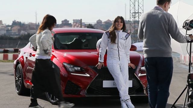 Adriana Ugarte y el Lexus RCF, el 'making of' смотреть онлайн