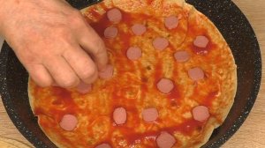 Пицца из лаваша на сковороде. Вкусная начинка для лаваша. Лаваш с начинкой рецепты. Вкусный лаваш