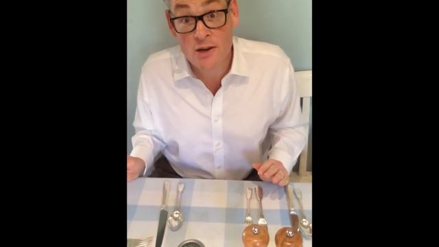 How to Use a Knife and Fork - The Downton Abbey Guide for Americans. смотреть онлайн