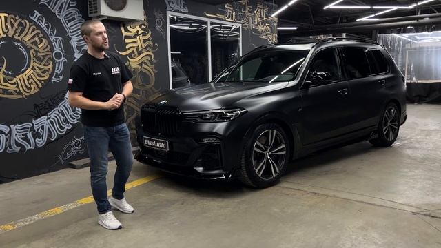 Оклейка bmw x7 в матовую антигравийную пленку. смотреть онлайн
