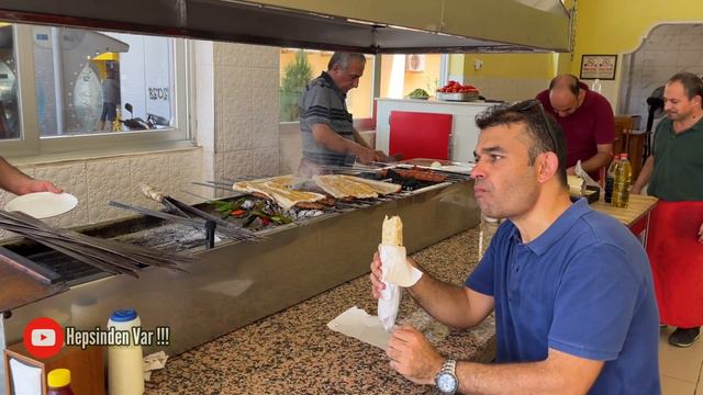 ADANA KARATAŞ'TA 50 LİRAYA NE YENİR? l Sokak Lezzetleri l Karataş смотреть онлайн