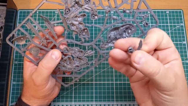 Cheeky Unboxing: Combat Patrol Orks смотреть онлайн