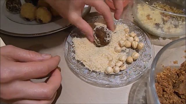 Индийская сладость Ладоо(Ладду) İndian dessert Ladoo(Laddu) смотреть онлайн