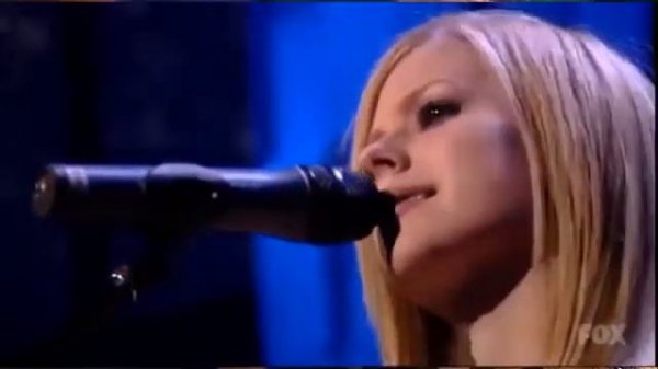 avril Lavigne ( nobody's Home) ❤️
