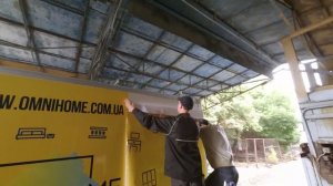 Оклейка грузовых машин. Брендирование грузового фургона виниловой пленкой с ламинацией и УФ печатью