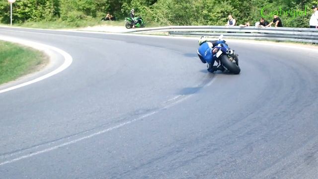 Slow Motion - CBR 954 RR - Góry Słonne. смотреть онлайн