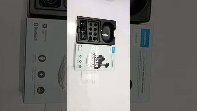 Quick Unboxing Soundcore life note... смотреть онлайн