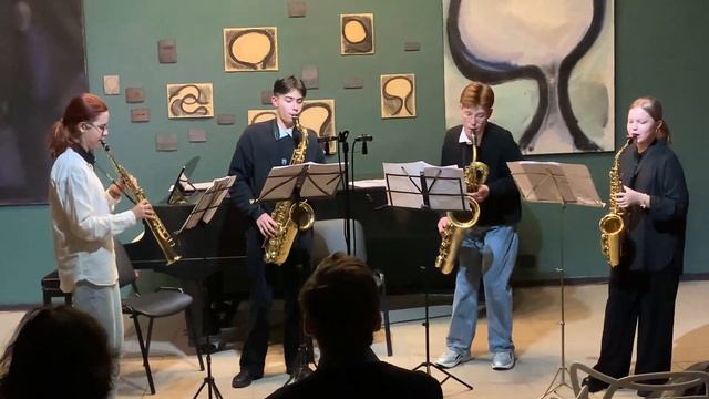 Крашклуб 57. Квартет Саксонов. Часть 4. смотреть онлайн