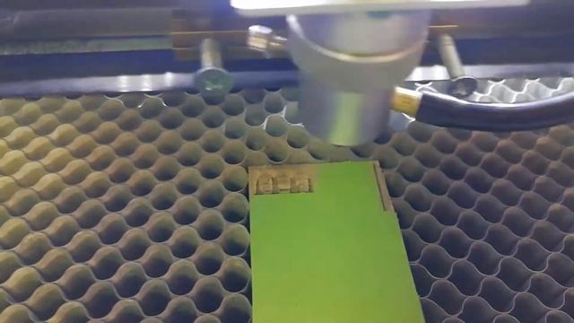 Лазерный станок Z3020, СО 2, ЧПУ. Гравировка резины, изготовление штампа. смотреть онлайн