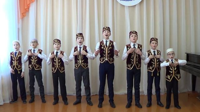 Вокальный ансамбль "Шатлык" "Эллэ курешэбез, эллэ юк" Ф.Галимов кое, И.Юзеев суз., рук.Алия Закиров смотреть онлайн