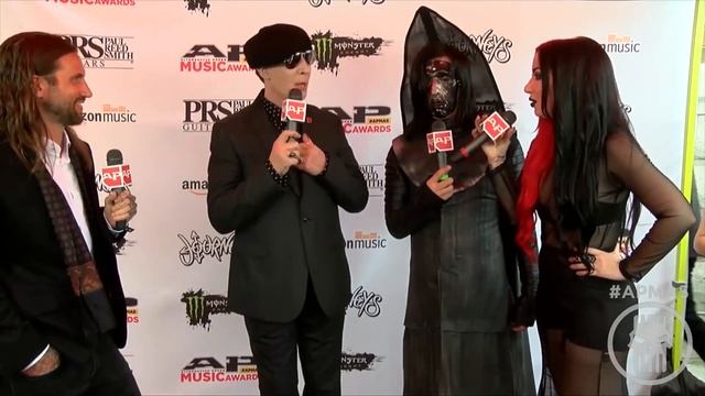 Мэрилин Мэнсон и Твигги Рамирес угарают на AP Music Award 2016. Рус смотреть онлайн
