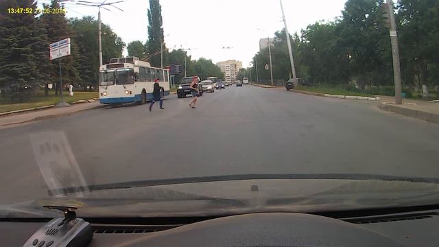 Уфа,Машинка.См.1:00 - 1:20 смотреть онлайн