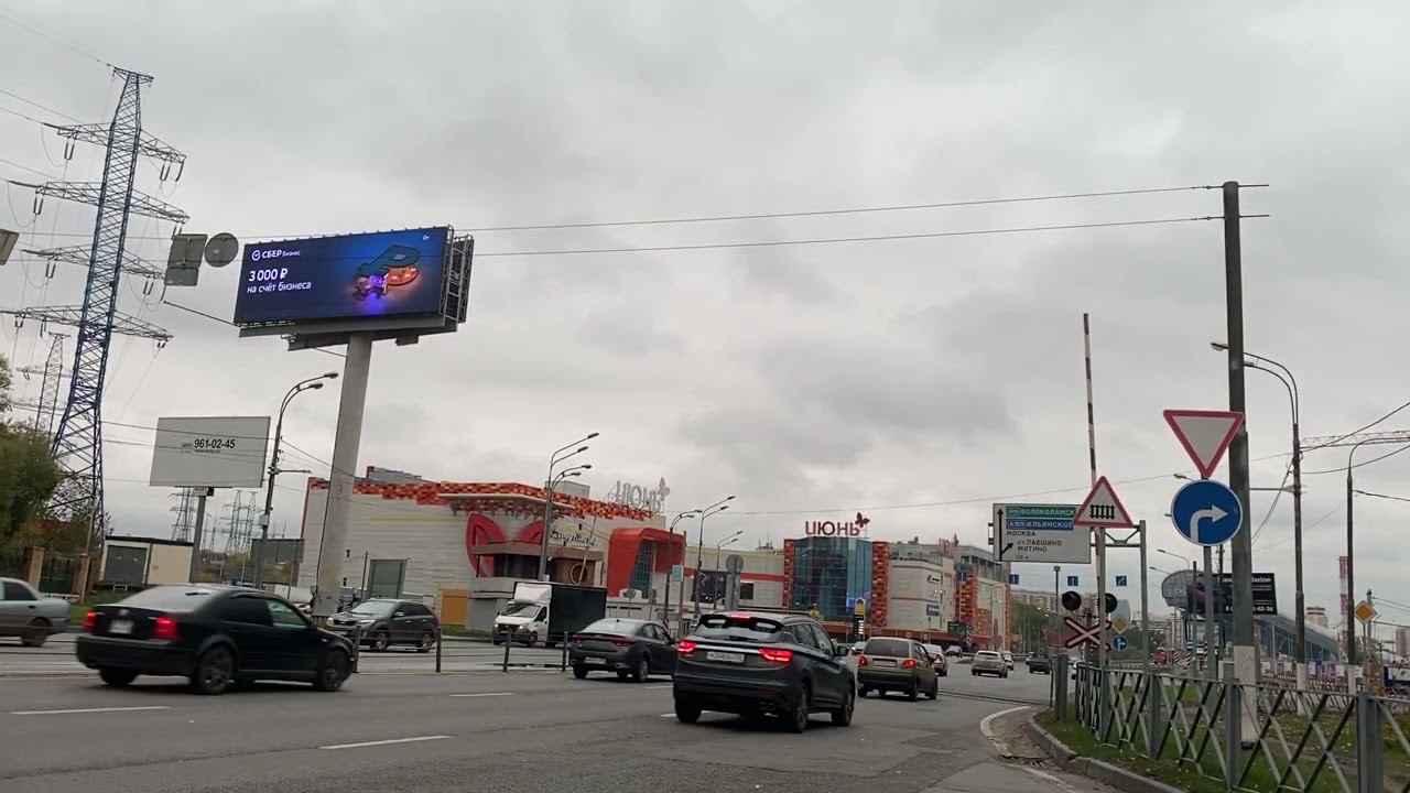 г. Красногорск, Волоколамское шоссе, 21 км + 390 м, справа (пересечение с ул. Речная) смотреть онлайн