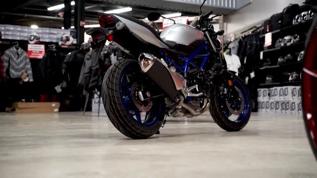 Suzuki SV650 V-Twin смотреть онлайн
