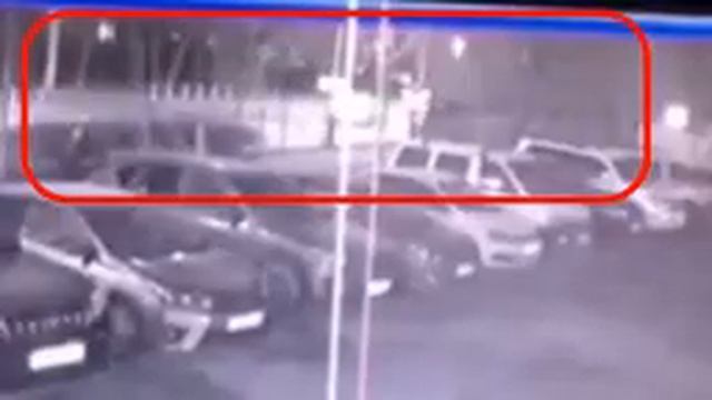 Красноярский таксист врезался в вагон поезда смотреть онлайн