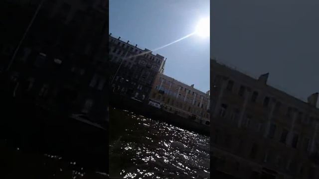 Катаюсь на трамвайчике ( трамвайчик это название корабля) (2) смотреть онлайн