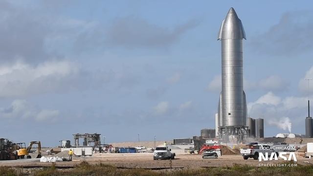 SpaceX Boca Chica - Aerocovers Installed on New Nosecone - SN12 Thrust Section Stacked смотреть онлайн
