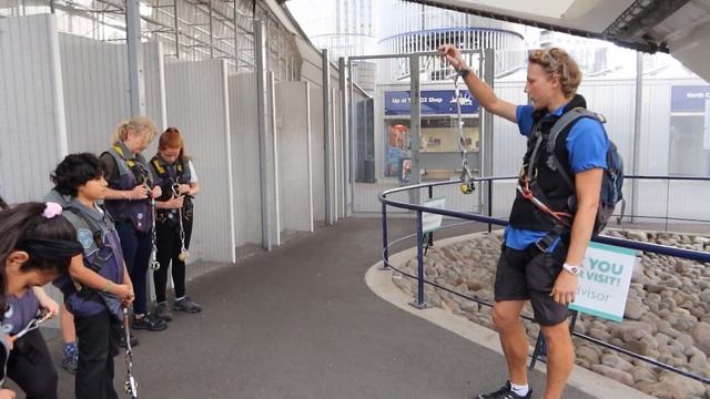 CLIMBING THE O2 ARENA - LONDON смотреть онлайн