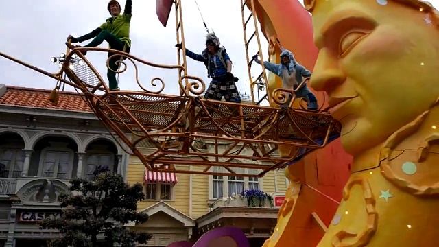 Диснейленд парад Париж 2017 смотреть онлайн