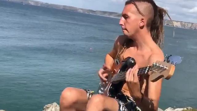 Dr Funk Busking by the Beach смотреть онлайн