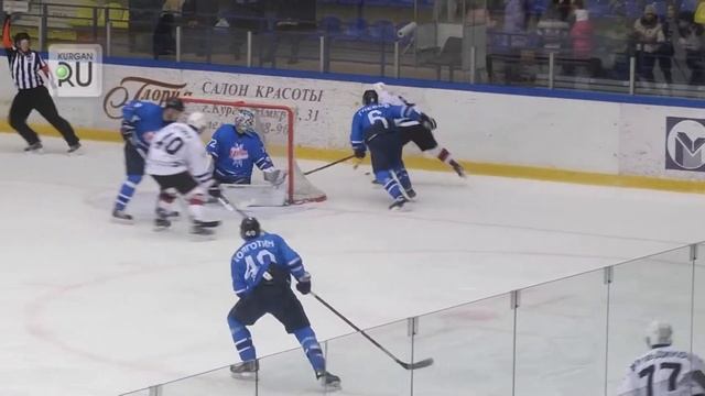 В Кургане хоккеисты «Зауралья» победили челябинских соперников в овертайме