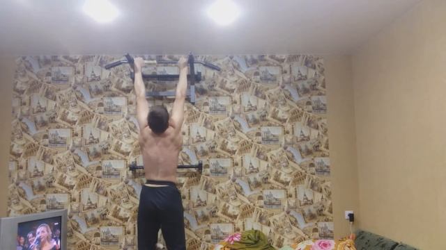 ПОДТЯГИВАНИЯ С ДОПОЛНИТЕЛЬНЫМ ВЕСОМ +46 КГ!!! смотреть онлайн