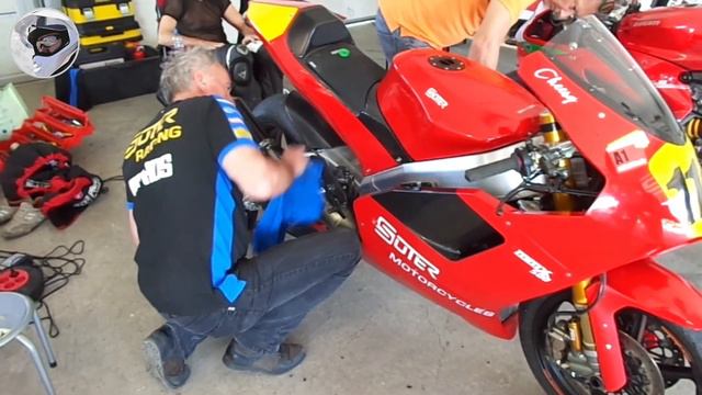 Suter MMX 500 - modern racing technology and 2-stroke magic from the past. 195 HP, 127 kg, 310 kmh. смотреть онлайн