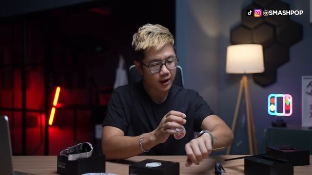 Unboxing the HUAWEI Watch GT 4: It has matured! | smashpop смотреть онлайн