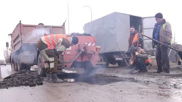 В Тацинском районе начался ремонт дорог смотреть онлайн
