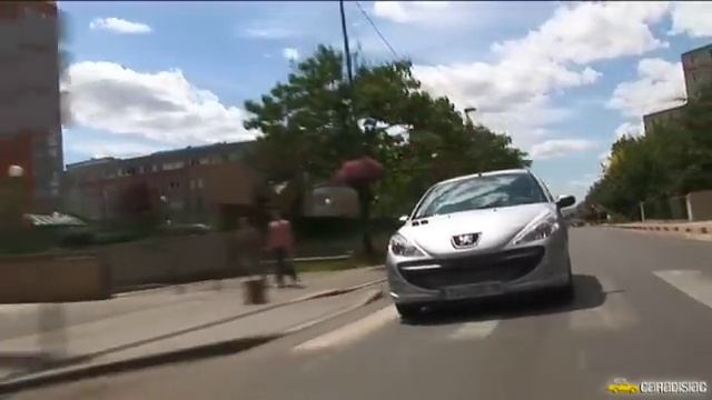 Comparo Peugeot 206+ VS Renault Clio Campus : non à la retraite anticipée ! смотреть онлайн