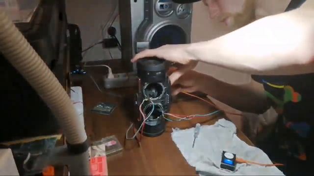 JBL Charge3. подключение 90 ваттных колонок. смотреть онлайн