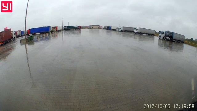 стоянка грузовиков Radomsko на 400 фур.Платная.15 злот за ночь. смотреть онлайн