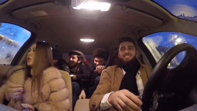 Красавица держались до последнего / 5 Кавказцев смотреть онлайн