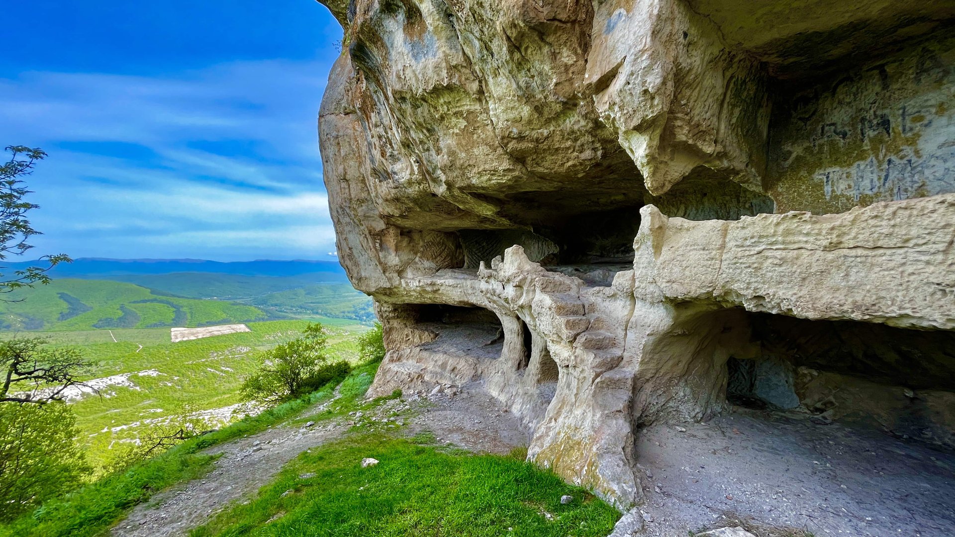 Древний город ТЕПЕ-КЕРМЕН в Крыму!Я в ИССТУПЛЕНИИ от Увиденного!Древний ХРАМ в Скале!Бахчисарай 2023 смотреть онлайн