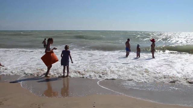 ШТОРМИТ. БАЗА ОТДЫХА " ПРИБОЙ " . КРЫМ. смотреть онлайн