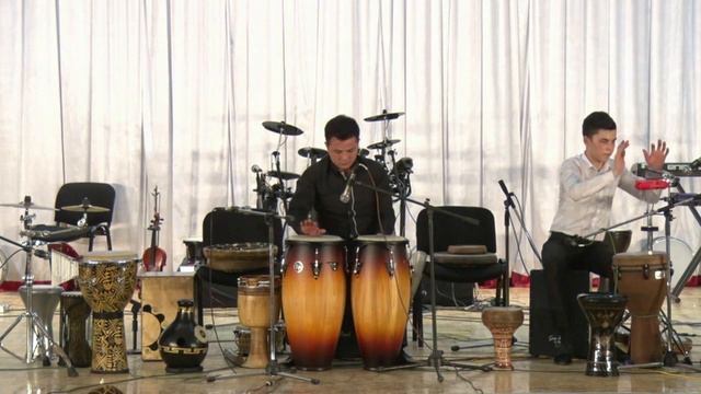 ElmShoxCongo Bongo смотреть онлайн