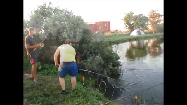 КВАДРАТ на ЛЕНИНГРАДКЕ ОТДЫХ С ЛОВЛЕЙ РЫБЫ смотреть онлайн