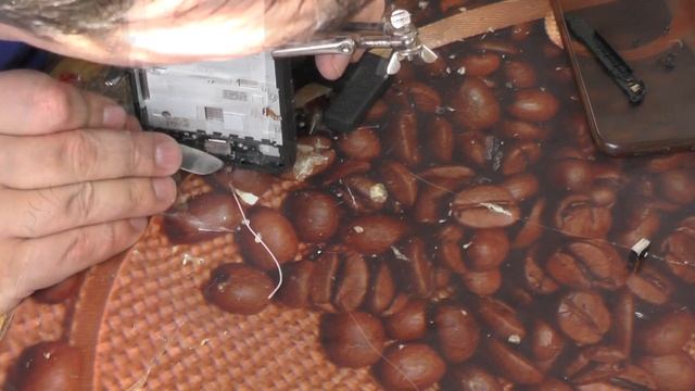 Ремонт телефона DEXP G250. Тот самый случай, когда ремонт из спичек и желудей.. смотреть онлайн