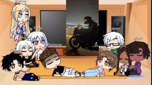 Реакция ври на хобби Нила как езда на мотоцикле