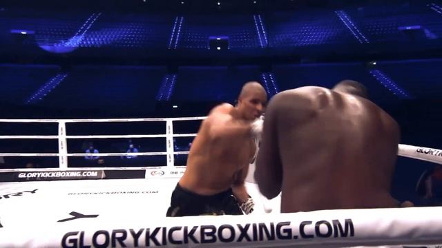 IT'S GLORY 89 FIGHT WEEK!