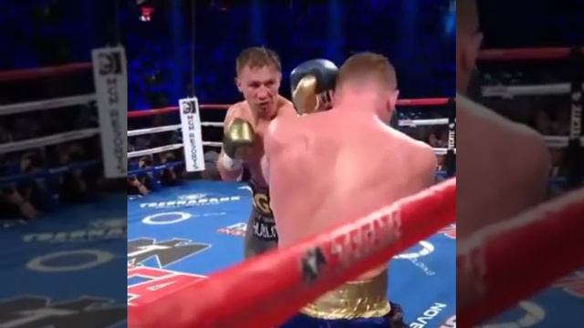 Самые жёсткие моменты боя Головкин Альварес смотреть онлайн